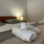 Olea * ماكارسكا