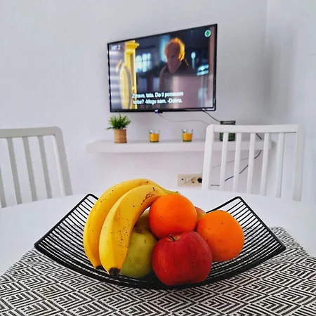 Olea Apartment *