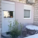 Apartment Olea Makarska